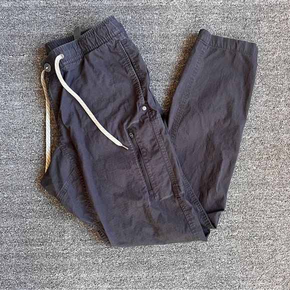 Vuori Pants - Vuori Charcoal Track Pants